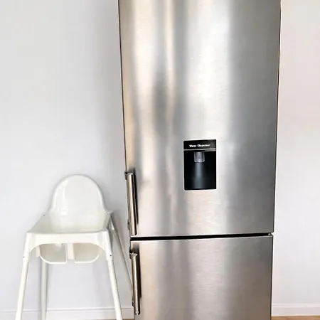 Zentral Wohnen Zwischen Rhein, Altstadt Und Reben Apartament