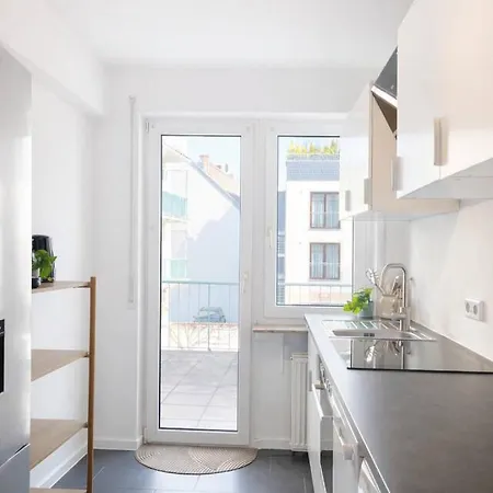 Zentral & Komfortabel: 2 Schlafzimmer, Free Wifi Apartment Ruedesheim am Rhein